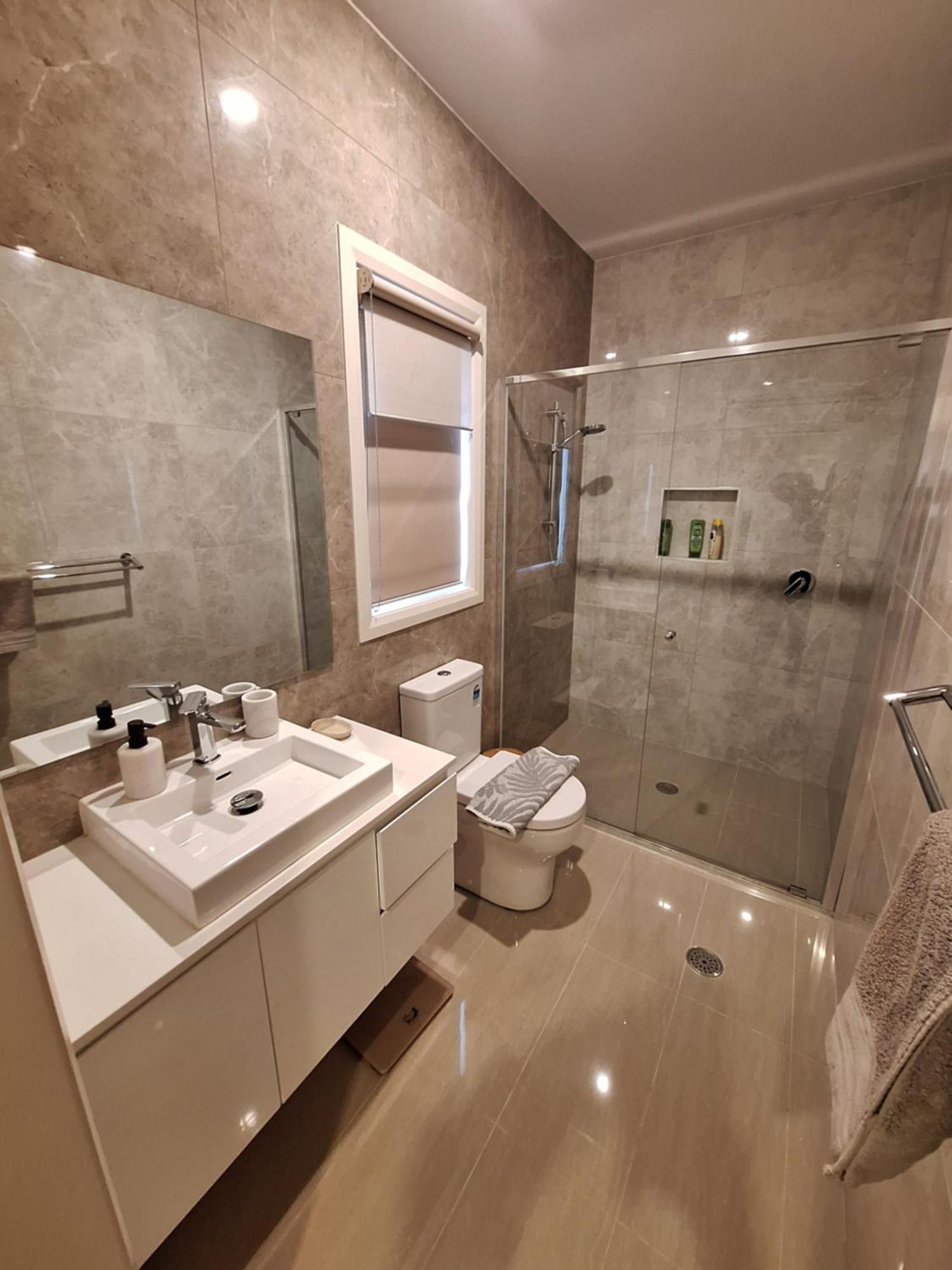 Serene Holiday Home-4 Bedroom Ensuite Home Canberra Ngoại thất bức ảnh